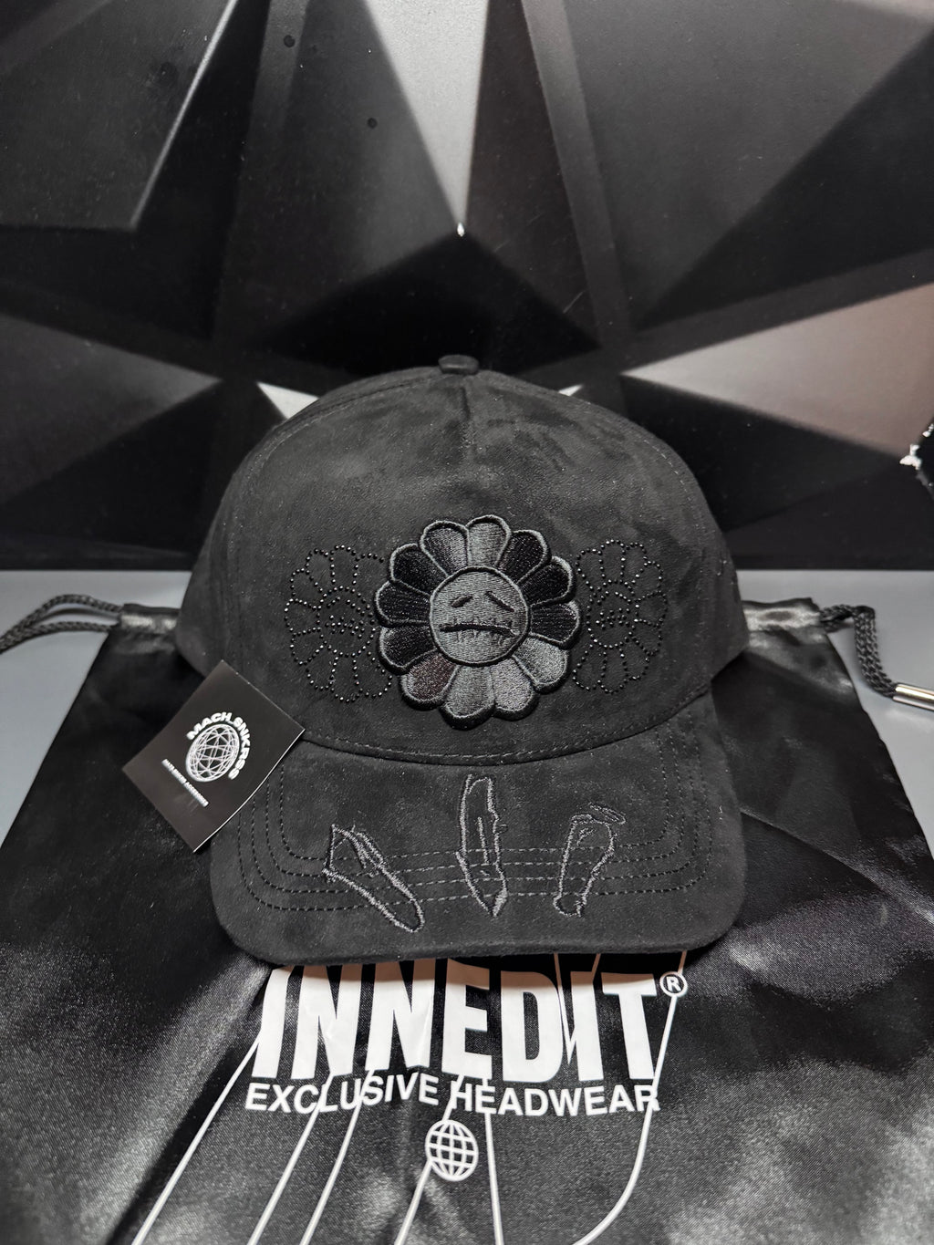 -  INNEDIT Crystals Black  -