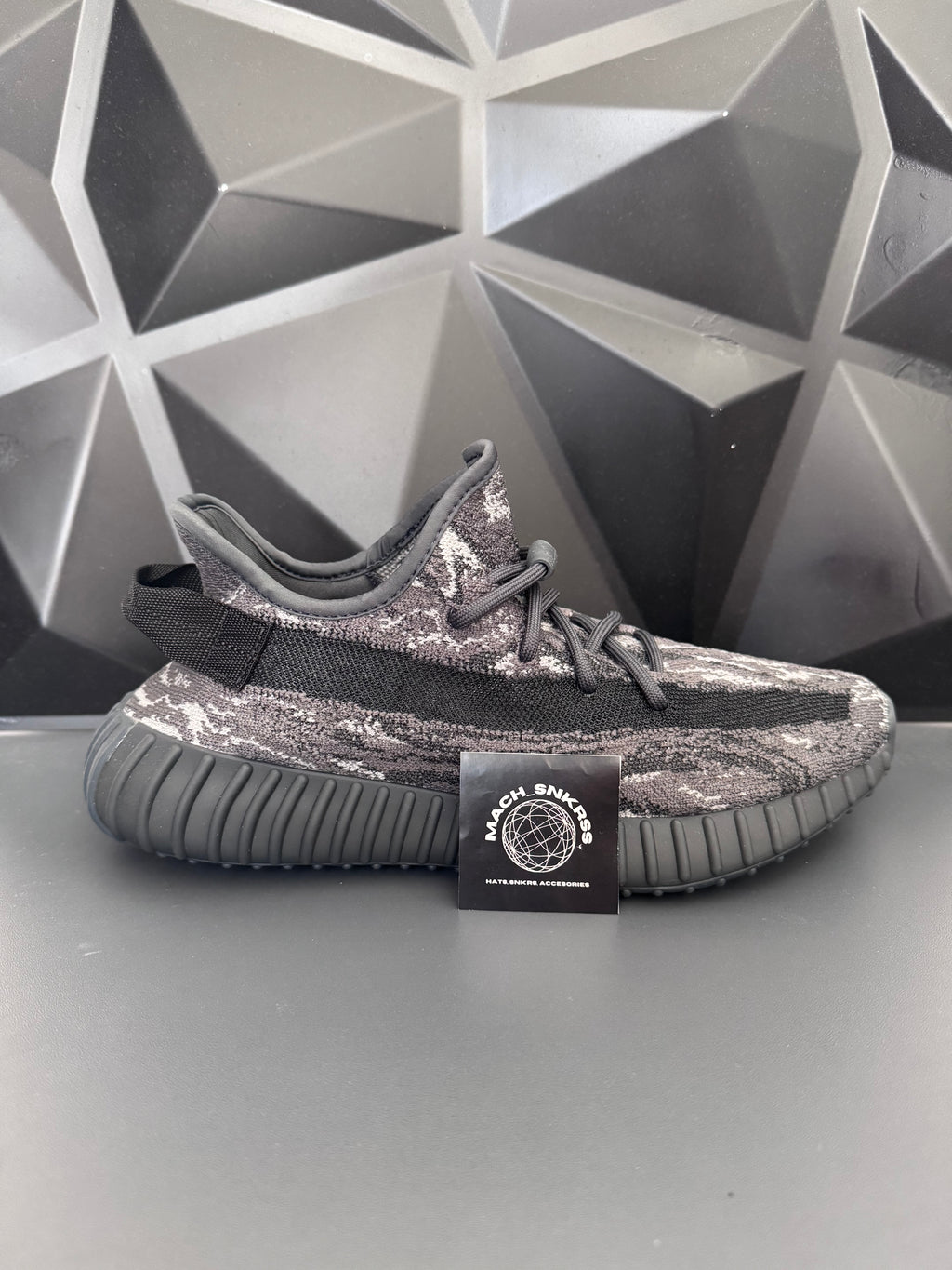 -  YEEZY 350 Dark Salt  -