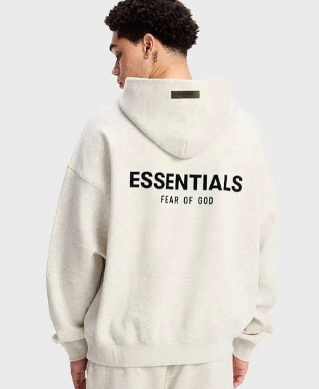 -  ESSENTIALS GRIS CLARO  -