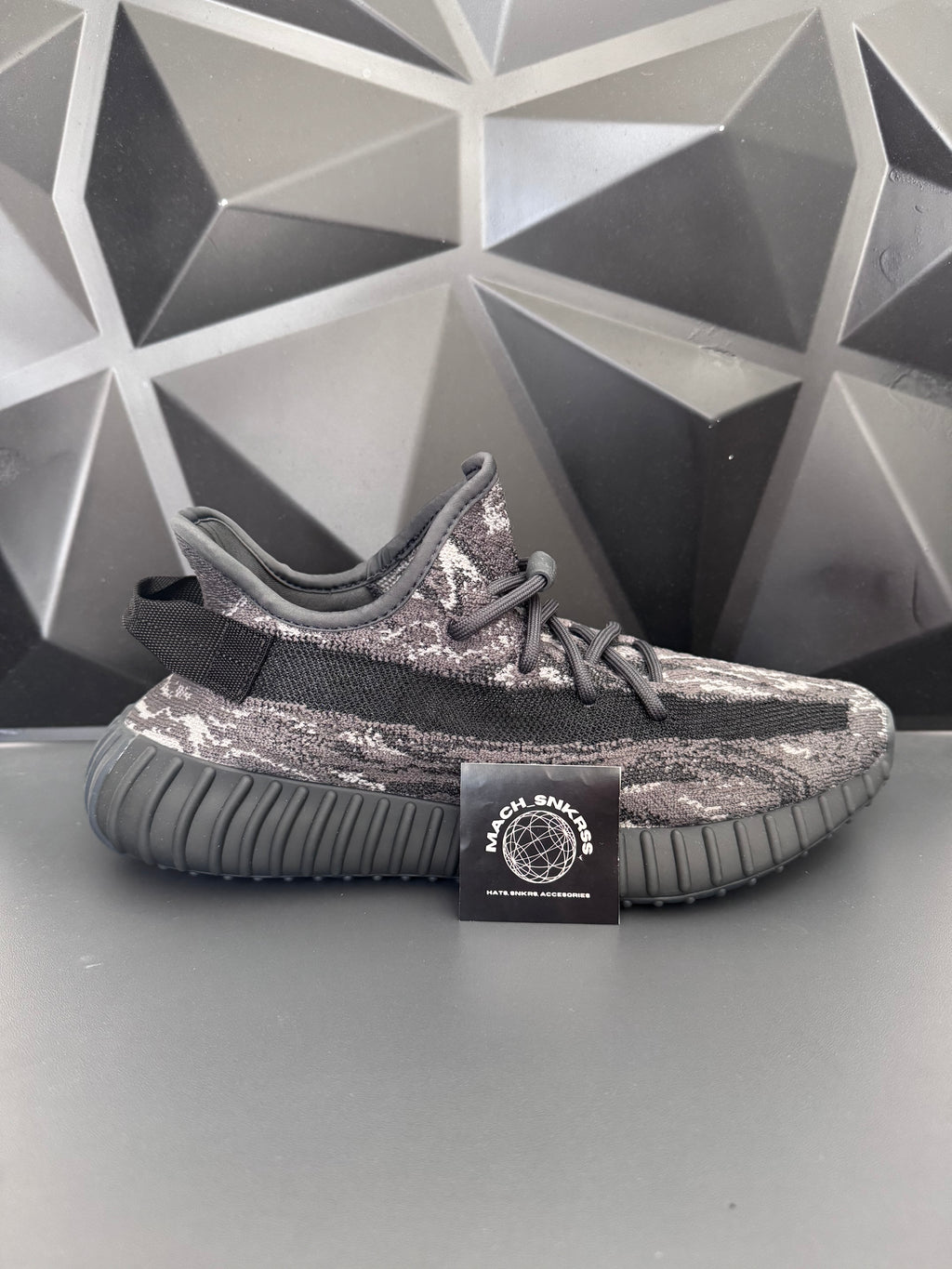 -  YEEZY 350 Dark Salt  -