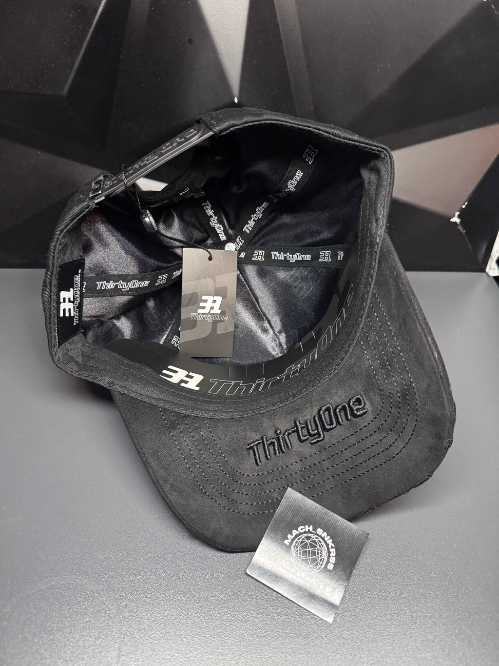 -  31 Hats NY Flames  -